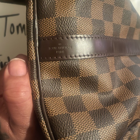 Authentic Damier Ebene Speedy B 35
Date:SD 0157
Includes Dust Bag & LV Box - Picture 2 of 16